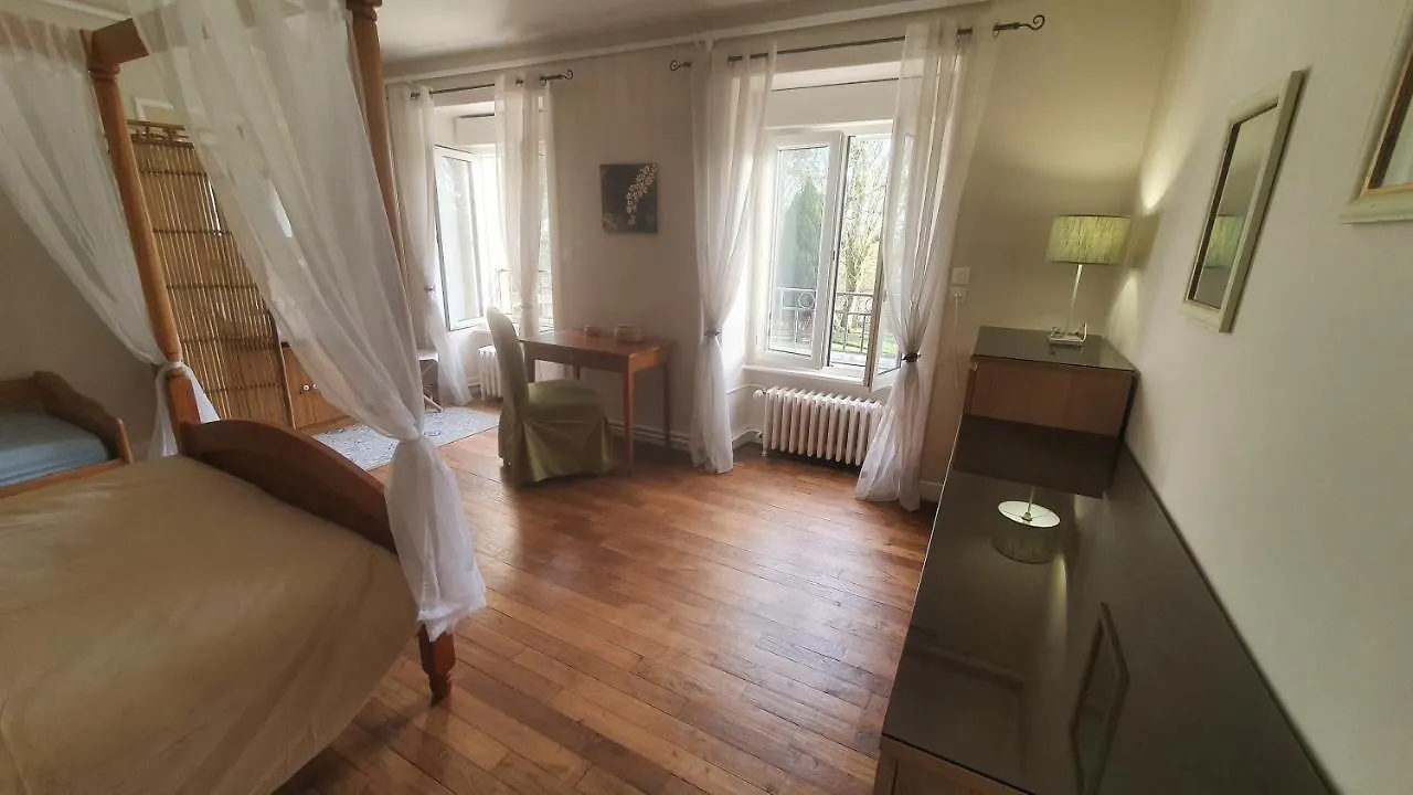 Сasa de vacaciones Cosy Er Lann Gîte Séquoïa Val-Couesnon Francia