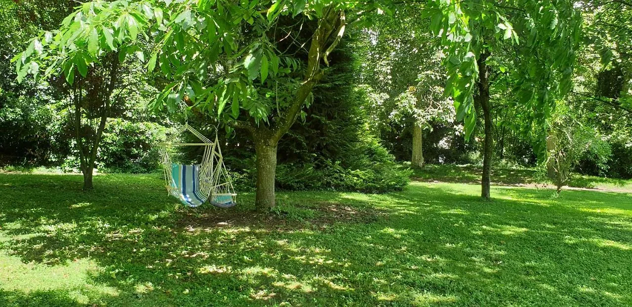 Сasa de vacaciones Cosy Er Lann Gîte Séquoïa Val-Couesnon